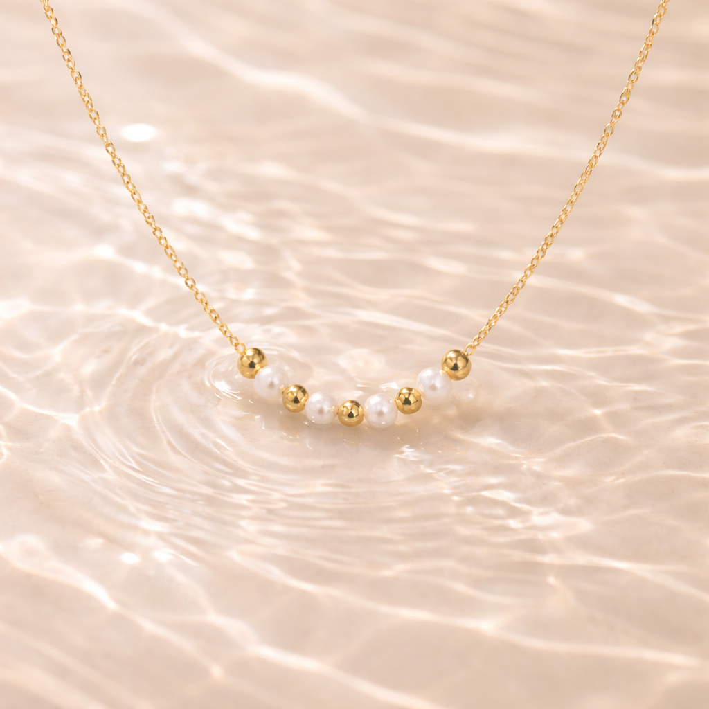 Elara Pearl Necklace
